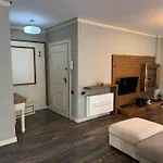 Appartement Golden Attico Blloku Tirana