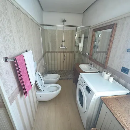 Apartament Golden Attico Blloku Tirana