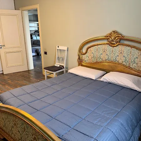 Golden Attico Blloku Apartament Tirana