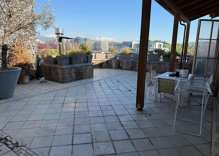 Moon Flat * טיראנה